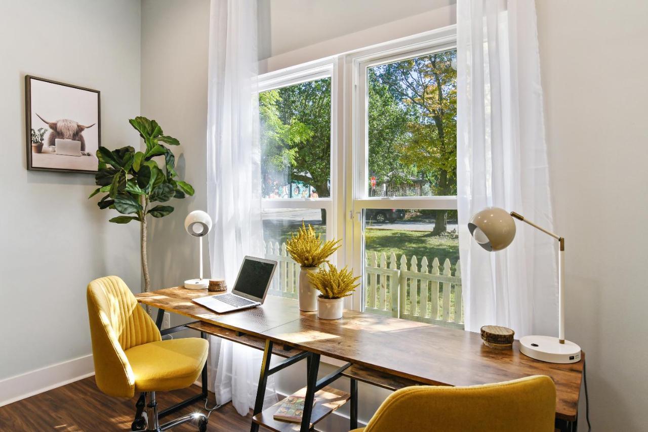 Sun Lit Modern Home With Good Vibes And Lots Of Coffee - Designedbydom Atlanta Exterior photo